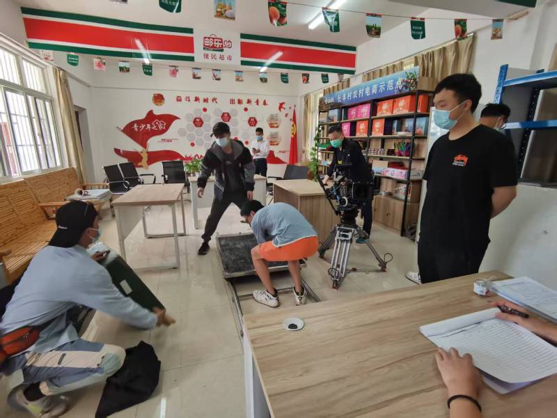 追星女孩心理学分析报告：南关区广告片拍摄公司揭秘饭圈应援式传播逻辑
