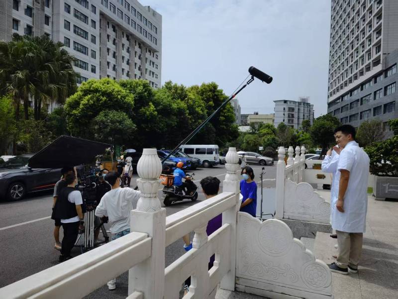 南关区广告片拍摄公司低成本实现高规格制作的诀窍